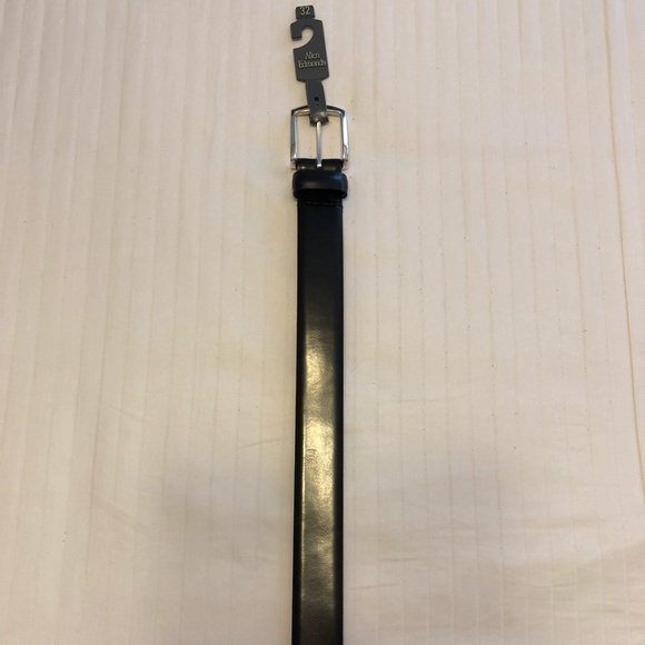 Allen Edmonds Midlands Belt 32” Black NWT - Picture 3 of 5